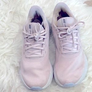Nike Revolution running women’s size 9